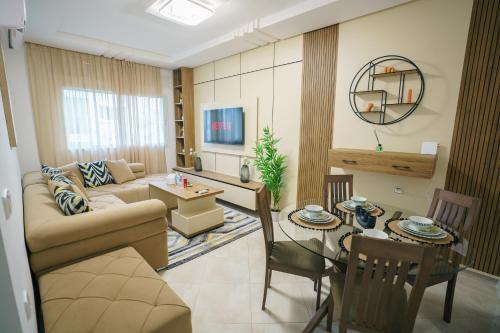 Quartier Mozart Wohnung | 6 minutes To The Beach In The Heart Of Tangier Stylish & Central 2 Bedrooms Apartment Ultra Rapid Fiber Wifi In Place Mozart Area Tangier
