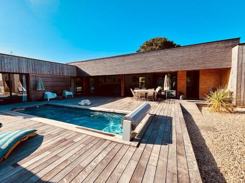 La Celle-sous-Gouzon Villa | 6-person villa with pool