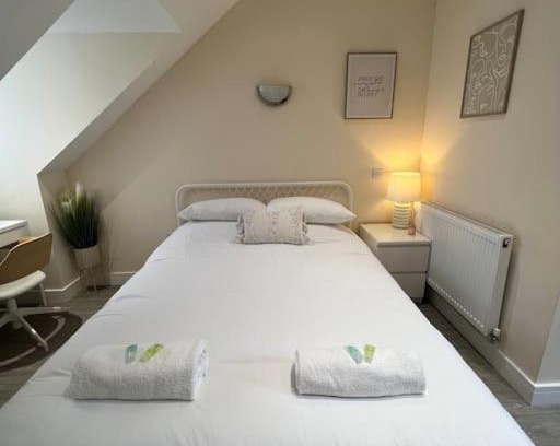 Filton Wohnung | 6 Studio Flat, 50m to Airbus