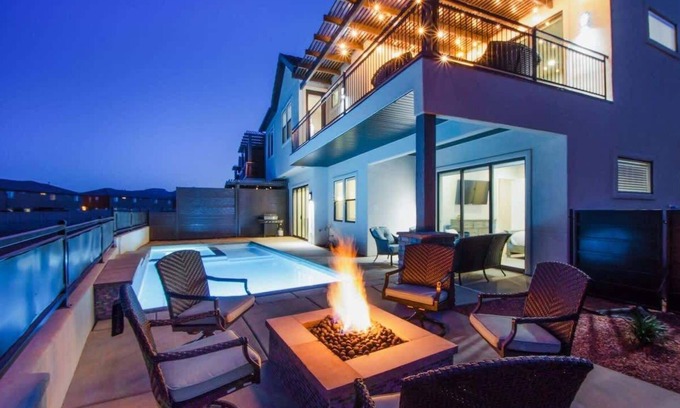 Santa Clara Haus | O-61&62| Sleeps 54 * 2 Private Pools * 2 Hot Tubs * Games * Ping Pont * BBQ