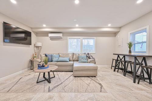 Somers Point Haus | 653 3rd St unit1 AfterDune Delight 2BR Near Beach