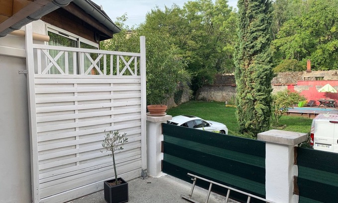 Eloise Wohnung | 67m2 T3 apartment with 32m2 terrace overlooking garden, floor 1, 3 beds