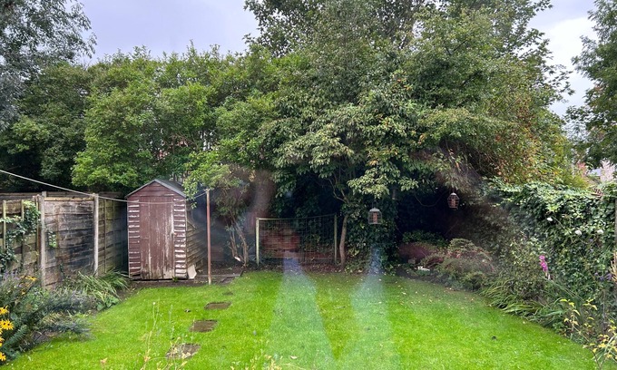 Manchester Haus | 6guests-parking-petsok-familyfriendly-garden