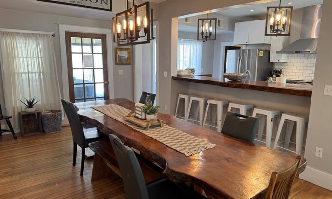 Jackson Sonstige | Ehemaliges Jackson House Inn, Whirlpool, 4 Kamine, Bauernhaus, Apfelgarten