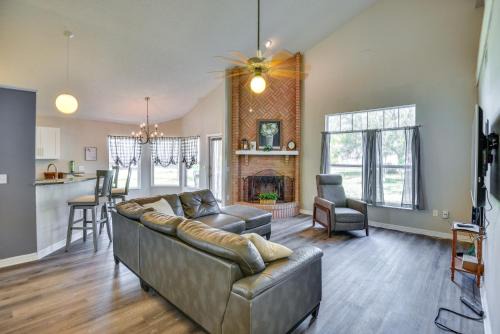 Port Orange Haus | 7 Mi to Beach Pet-Friendly Home in Port Orange!