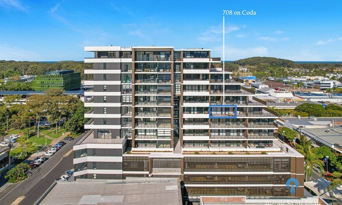 Coffs Harbour Wohnung | 708 on CODA – Modern 1BR Apartment with Balcony & City Views