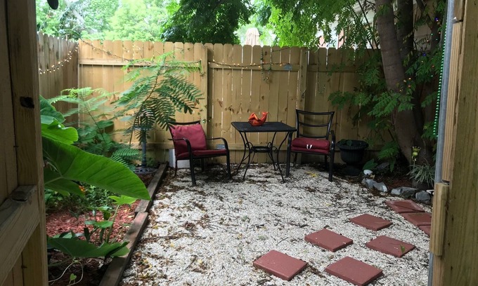 Kenner - Louis Armstrong International Airport Wohnung | In der Nähe unseres Flughafens, brandneues und sehr cooles Studio. Parken abseits der Straße!