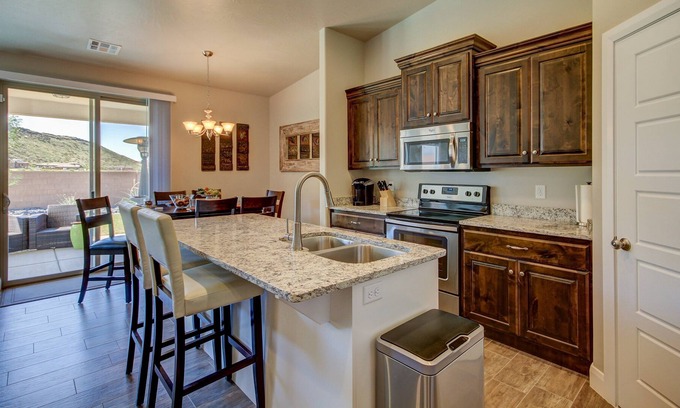 Hurricane Haus | 7th Heaven