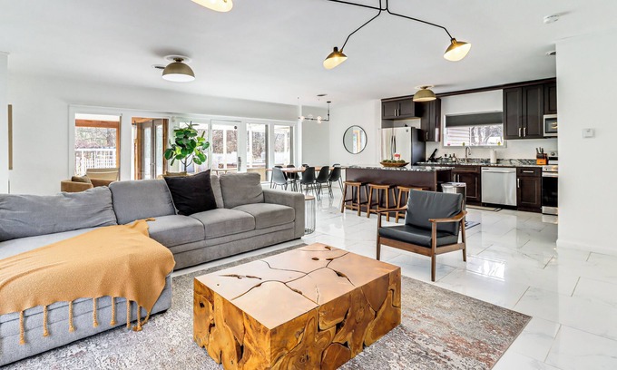 Mount Pocono Haus | Hot Tub & Seasonal Pool: Family Getaway in Cresco