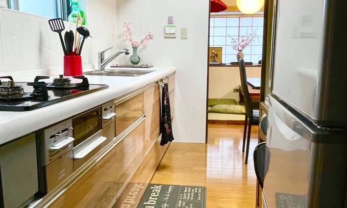 Okubo Wohnung | Shin-Okubo 8-minute walk A hotel with a beautiful Japanese garden of 108㎡🌸 - A healing room with a beautiful Japanese garden in Shinjuku Enjoy the night view of Shinjuku from the rooftop terrace of 178㎡ / Shinjuku-ku, Tokyo