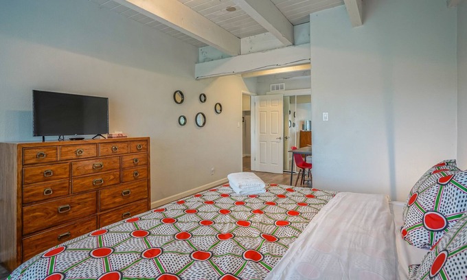 West Old Town Wohnung | # 8 ocho vino · 2bd 1. 5ba, König / Königin, 2 Fernseher - Gehen Sie in die Altstadt