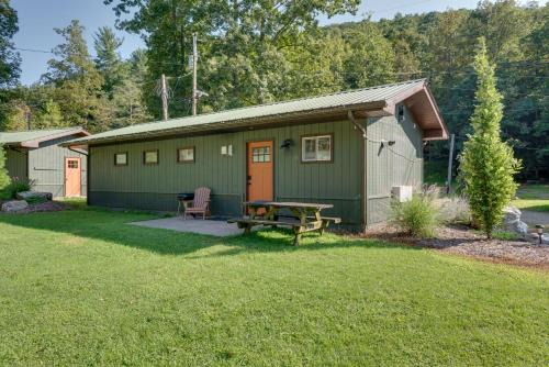 Hillsgrove Haus | 9 Mi to Worlds End State Park Cabin in Hillsgrove