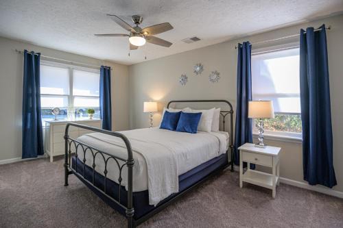 Addison Heights Haus | 941 Pine Manor