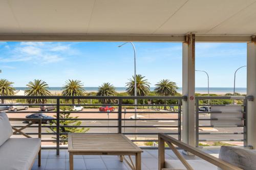 Semaphore Haus | 96C Esplanade, Semaphore
