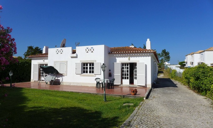 Fornos Haus | Ein Stück Paradies in der Nähe von Meco Beach
