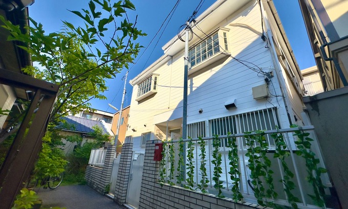 Akabane Haus | A calm Japanese-style house with easy access from central Tokyo. It can accommodate up to 10 people and is ideal for families and groups traveling together.