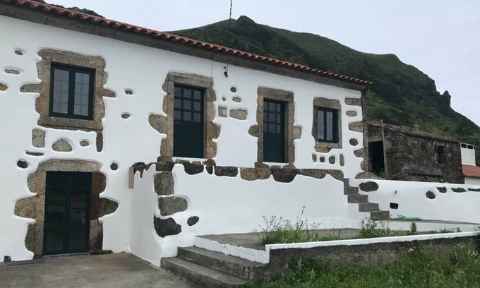 Lajes das Flores Haus | A Casa do Tí Mendonça