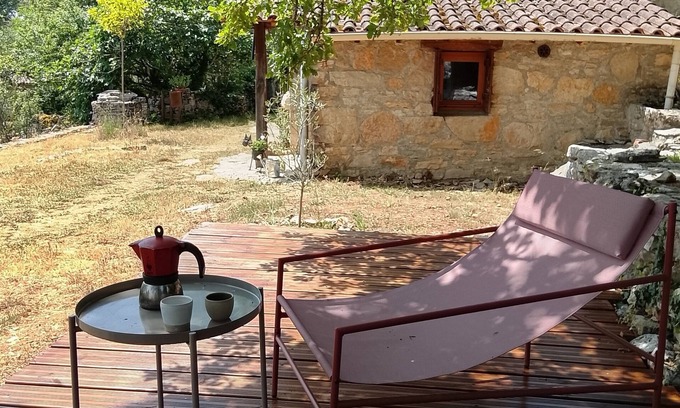 Cenevieres Bed & Breakfast | A cocoon in the heart of the Causses to recharge your batteries in the midst of nature.