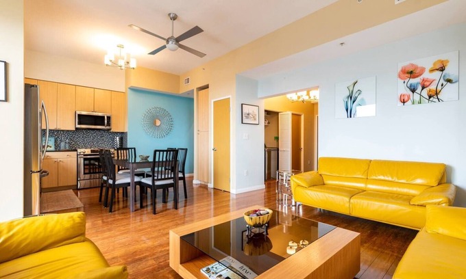 Waterfront Eigentumswohnung | A Corner Unit with OCEAN VIEWS from EVERY ROOM