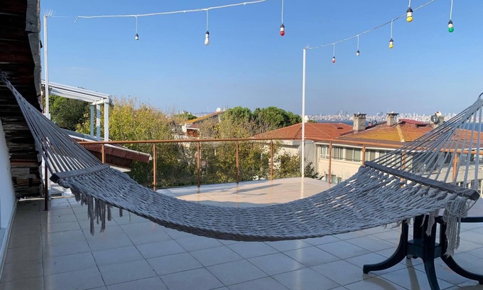 Adalar Wohnung | A cozy loft on Prince Islands right across Istanbul