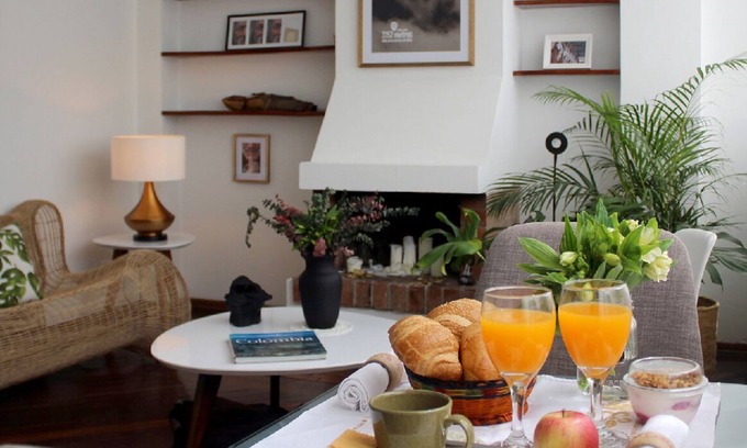 La Candelaria Wohnung | A Cozy Nest in the Historic Heart of Bogotá: Designer Flat with Mountain Views!
