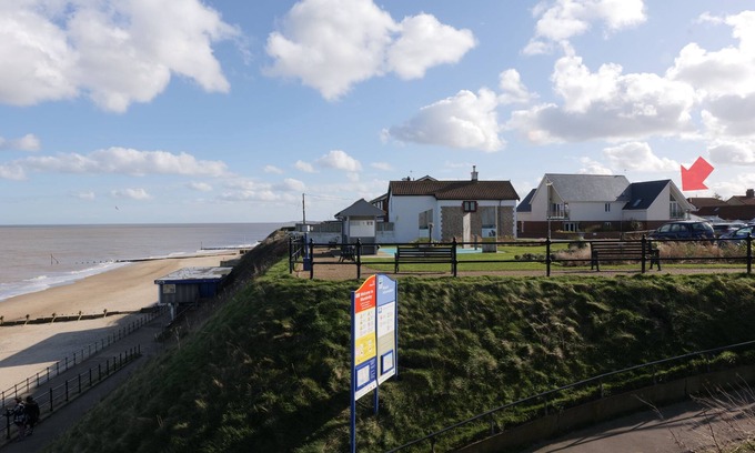 Mundesley Hütte | A first floor apartment that sleeps 2 guests in 1 bedroom