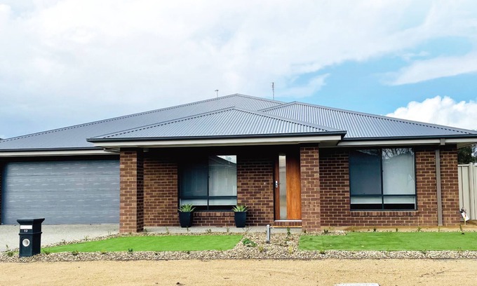 Shepparton Haus | A Golfer's Haven