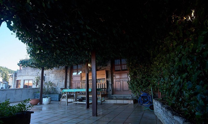 Montalegre e Padroso Haus | Ein Haus auf dem Burgberg