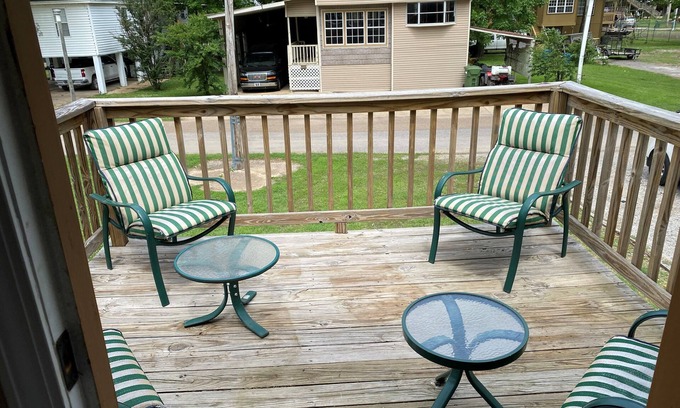 Tunica Haus | A Hunting and Fishing Delight