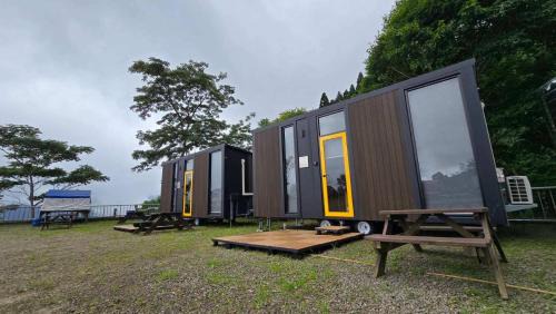 Wufeng Haus | A Kuei Cottage X by Tiny Away