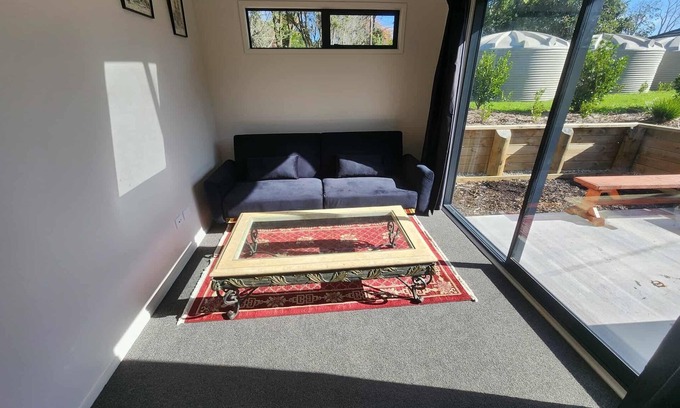 Kerikeri Bed & Breakfast | A lovely tidy flat close to town centre