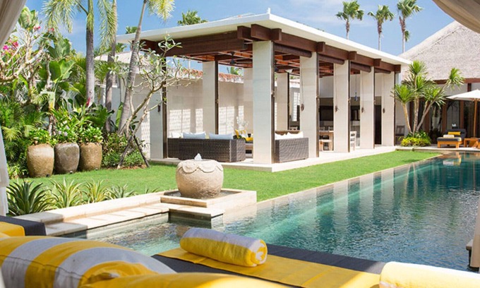 Laksmana Villa | A Luxurious Oasis Steps from the Shore - Bali Villa 1008