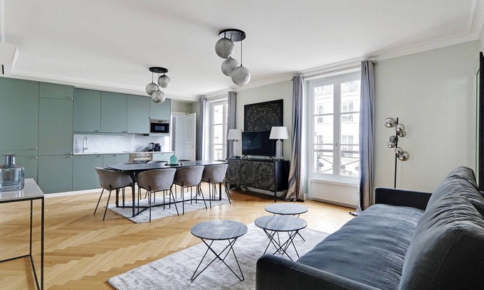 Quartier de la Goutte-d'Or Wohnung | A Luxury 3-BR/3BA with A/C in Montmartre