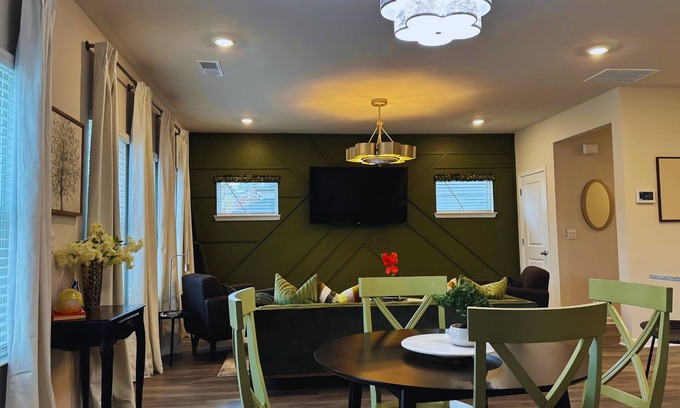 Southwestern Haus | A Mid Century Modern Oasis