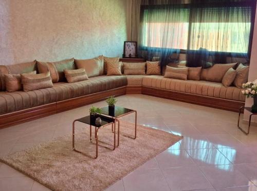 Oulad Khallouf Wohnung | A new, lively apartment