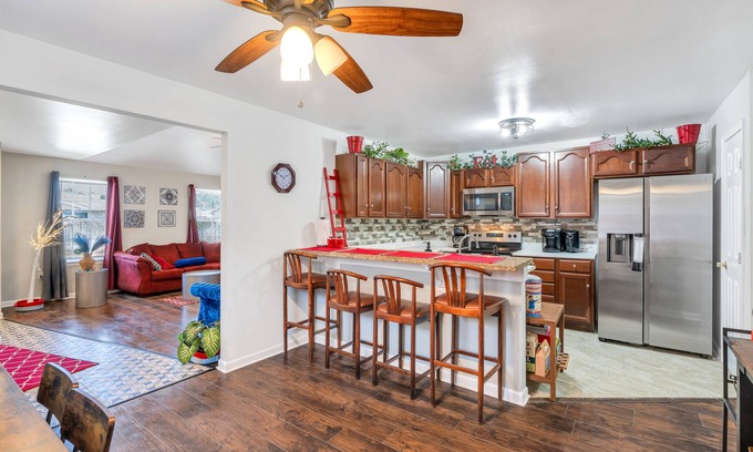 Fillmore Haus | A place to spread out in comfort!