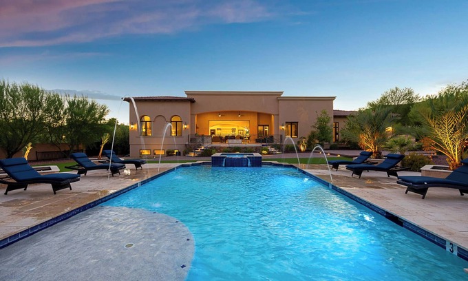 Paradise Hills Haus | Paradise Hills Estate - Theater, Pool / Spa, and much more!