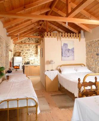 Pigadia Wohnung | A small paradise in Mani with local hospitality