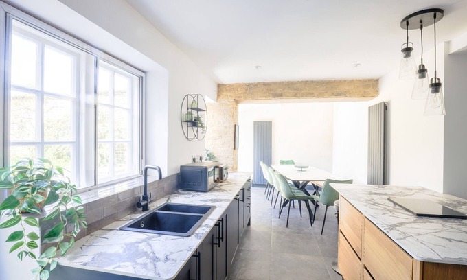 Witney Haus | Ferienhaus-Eigenes Badezimmer-Luxus-Strassenblick