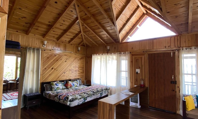 Gagar Wohnung | A wooden cottage in an fruits orchard facing Himalayas