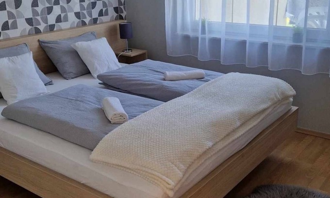 Zalakaros Haus | A Zalakarosi Fürdő 3 Perc, Csendes, Panorámás. 4 Külön Bejáratú Apartman, Kert