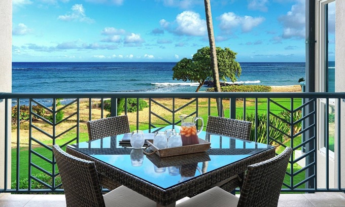 Wailua Eigentumswohnung | OCEANFRONT Bliss A206, 3 Schlafzimmer, erstklassige Lage, Resort, Pool & Restaurant * AC *