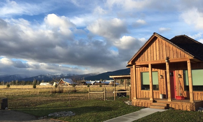 Grantsdale Haus | ABC acres Gate House - Agritourismus und Abenteuer in Montana Bitterroot Valley.