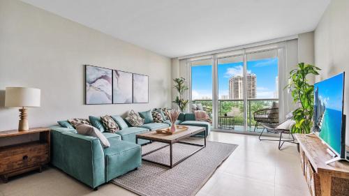 Sunny Isles Beach Wohnung | Absolute Beach Bliss, Chic & Expansive Retreat