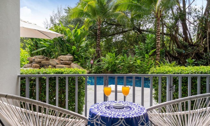 Sa Khu Wohnung | Absolute Poolside with Free Netflix @Naiyang