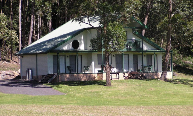 Longreach Villa | Absolute Waterfront - Grevillea In der Shoalhaven Lodge
