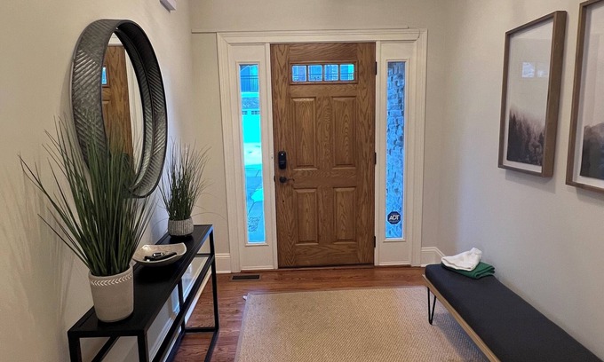 Notre Dame Eigentumswohnung | Accross the street from Notre Dame - Spacious 5-bedroom Condo in Stadium Village