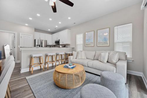 Myrtle Beach Haus | Ace Basin - Across from ocean - Pet friendly