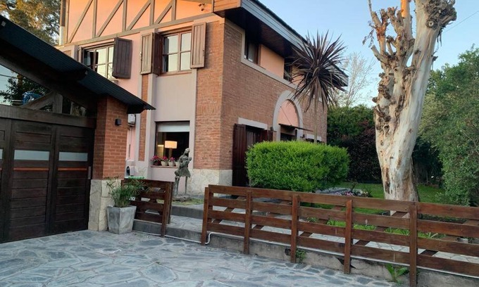 Mar del Plata Haus | Acogedor chalet a 5 minutos de las playas.