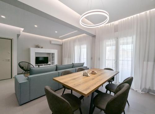 Piraeus Wohnung | Acropolis view 3BD penthouse next to tram and port
